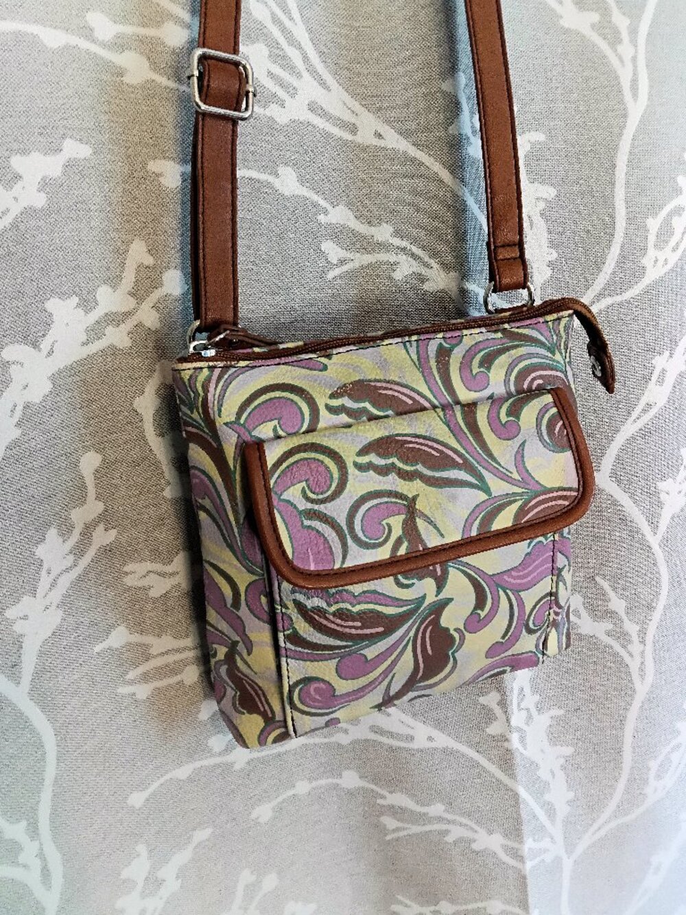 RELIC Boho Paisley Print Crossbody Bag | Adjustable Strap - Picture 2 of 14